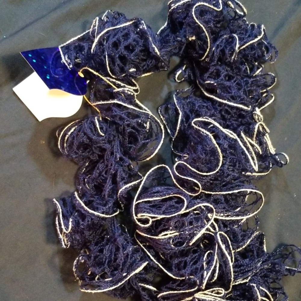 3/$15 New Lacey Sashay Scarf